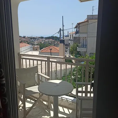 Aparthotel Messinis