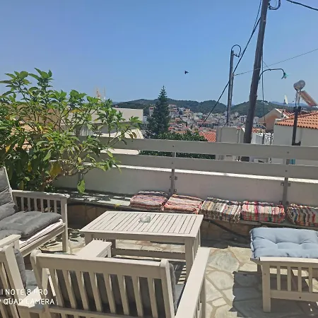 Aparthotel Messinis