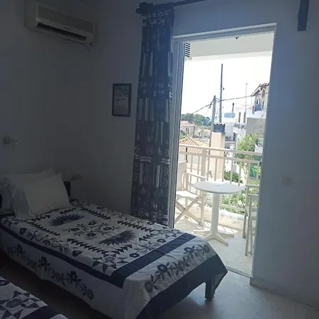 Messinis Aparthotel *
